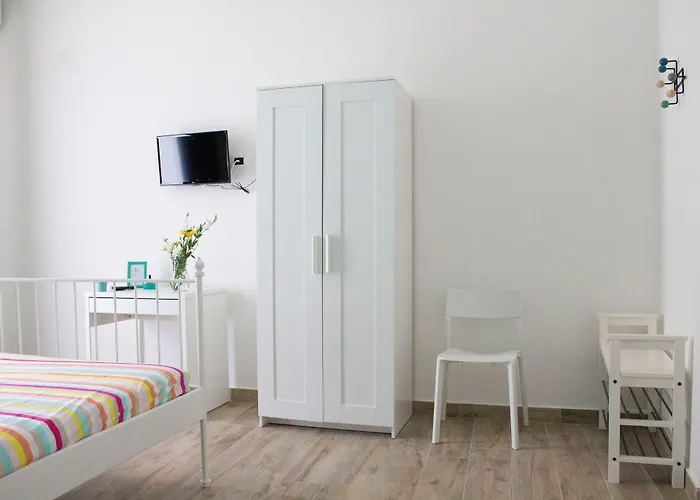 Fana Bed & Breakfast 3*