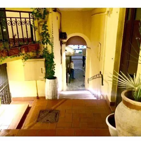 Oda ve Kahvaltı Fana