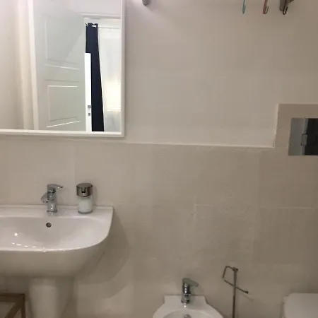 Oda ve Kahvaltı Fana 3*