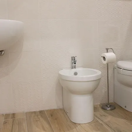 Oda ve Kahvaltı Fana