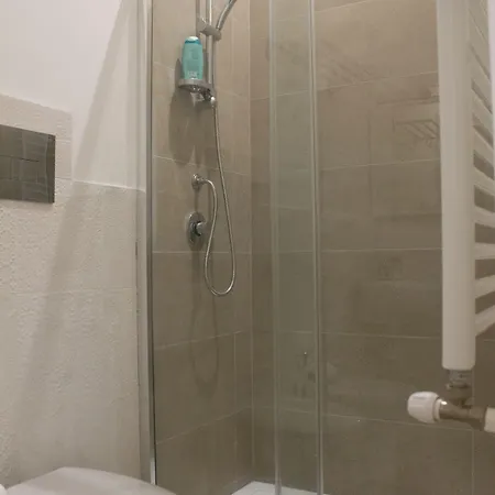 Fana Bed & Breakfast