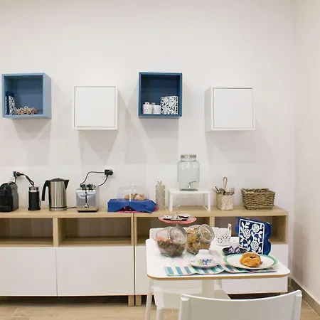 Fana Oda ve Kahvaltı