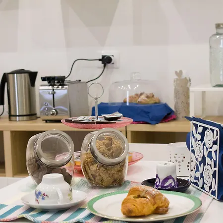 Fana Oda ve Kahvaltı