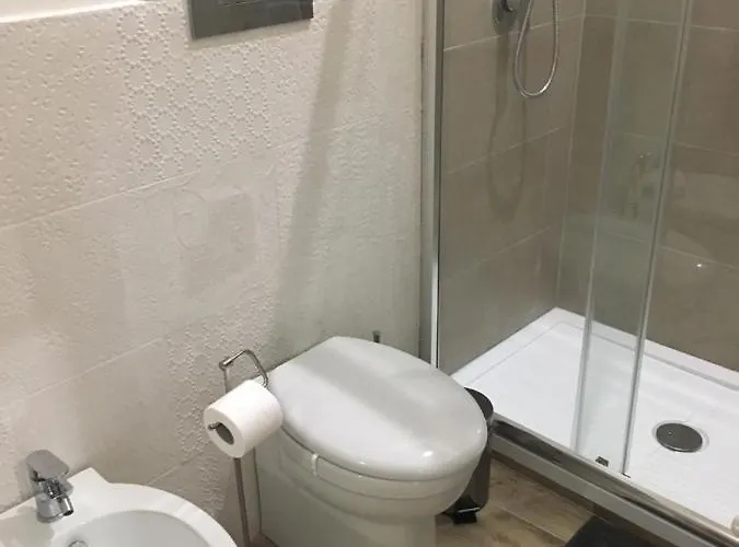 Oda ve Kahvaltı Fana