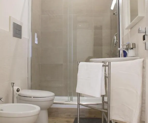 Oda ve Kahvaltı Fana