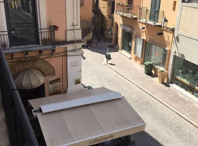 Fana Oda ve Kahvaltı